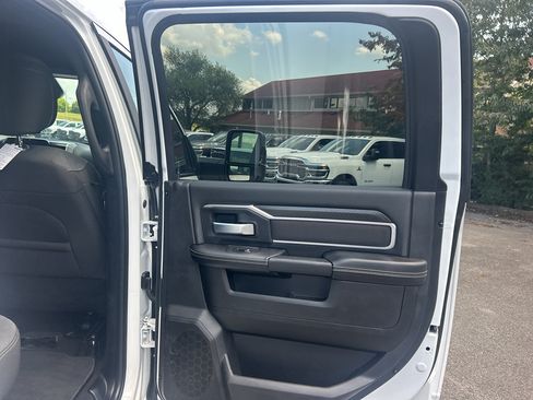 Certified 2026 RAM 2500 Big Horn AWD/4WD image 18