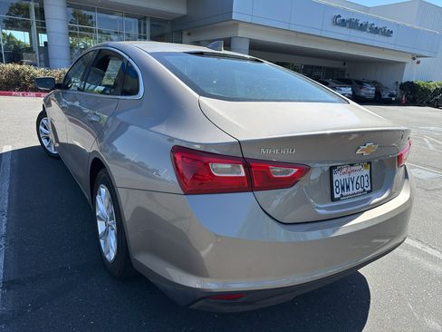 Used 2023 Chevrolet Malibu LT FWD image 5