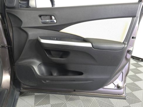 Used 2016 Honda CR-V Touring image 18