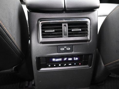 Used 2024 MAZDA CX-90 Plug-In Hybrid w/ Preferred AWD/4WD image 18