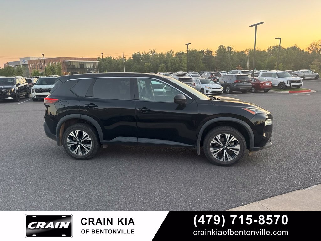 Used 2021 Nissan Rogue SV FWD image 9