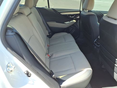 Used 2025 Subaru Outback Limited image 22