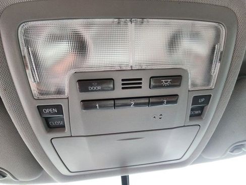 Used 2016 Toyota Highlander XLE FWD image 34