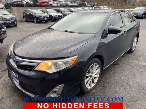 Used 2013 Toyota Camry XLE image 1