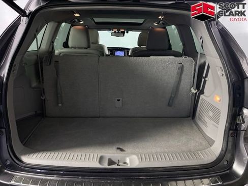 Used 2016 Toyota Highlander Limited Platinum AWD/4WD image 25