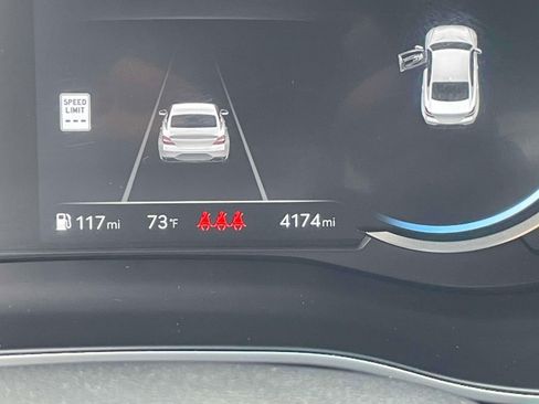 Used 2024 Genesis G70 3.3T Advanced image 13