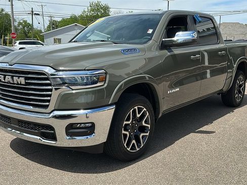 Used 2026 RAM 1500 Laramie AWD/4WD image 3