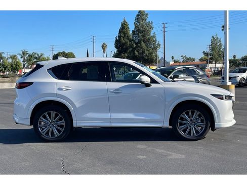 Certified 2025 MAZDA CX-5 Signature image 8