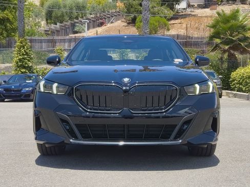 New 2027 BMW 530i w/ M Sport Package RWD image 3