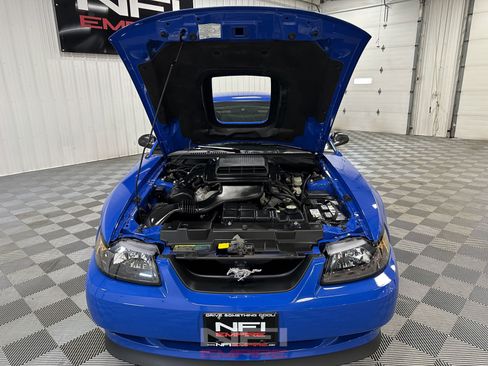 Used 2004 Ford Mustang Mach 1 RWD image 39