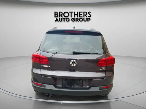 Used 2016 Volkswagen Tiguan S image 17