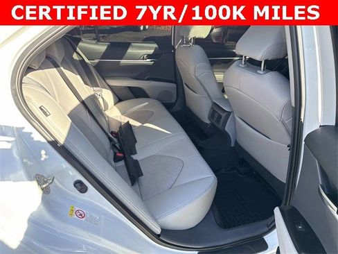 Used 2019 Toyota Camry XSE image 11