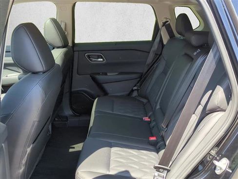 New 2026 Nissan Rogue Platinum w/ Platinum Premium Package AWD/4WD image 17