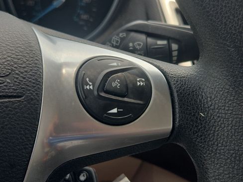 Used 2014 Ford Focus SE FWD image 18