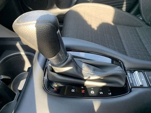 Used 2025 Honda HR-V LX image 24