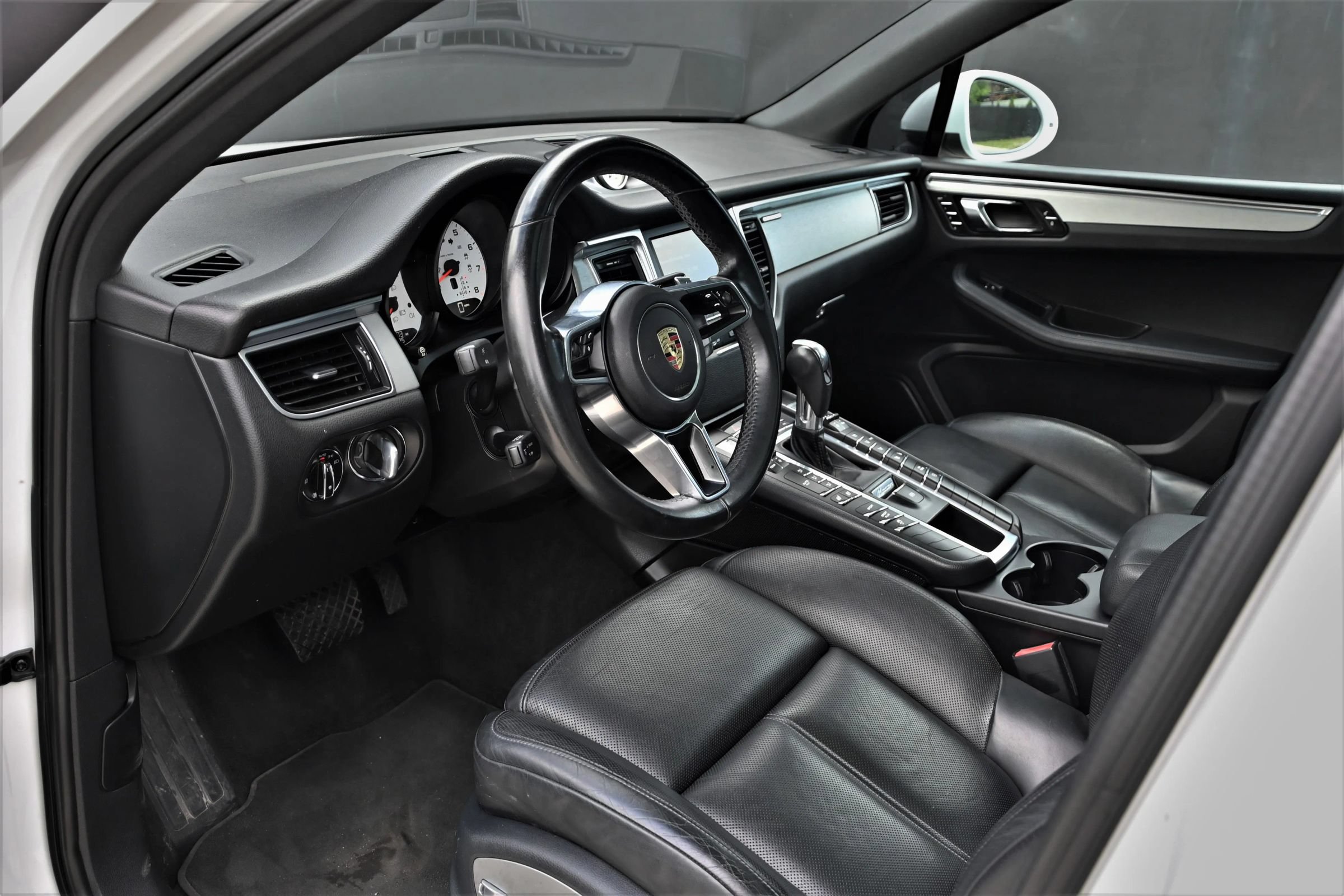 Used 2016 Porsche Macan S AWD/4WD image 21