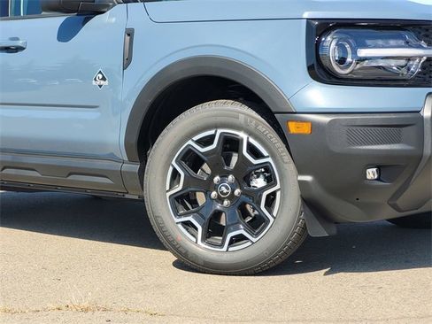 New 2025 Ford Bronco Sport Outer Banks w/ Outer Banks Tech Package+ image 2