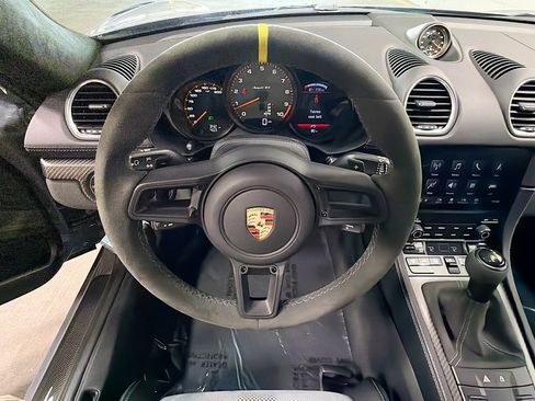 Certified 2025 Porsche 718 Boxster Spyder RS w/ Chrono Package RWD image 33