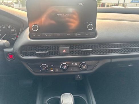 Used 2023 Honda HR-V LX image 16