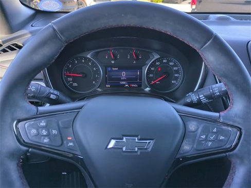 Used 2023 Chevrolet Equinox RS image 30