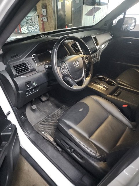 Used 2020 Honda Ridgeline RTL image 6