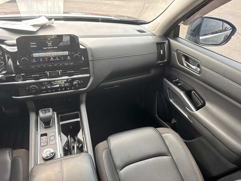 Used 2023 Nissan Pathfinder SL w/ SL Premium Package AWD/4WD image 21
