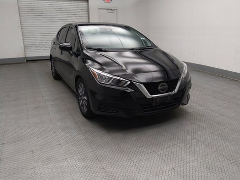 Used 2020 Nissan Versa SV image 13