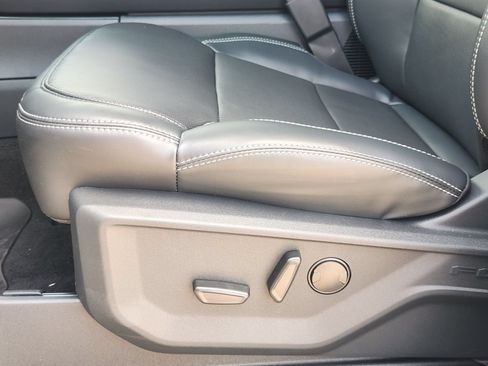 New 2027 Ford Expedition Platinum w/ Stealth Appearance Package AWD/4WD image 22