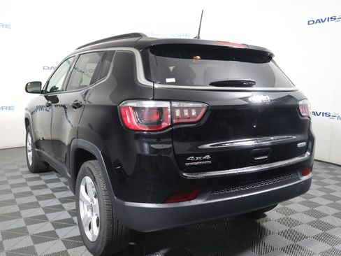 Used 2020 Jeep Compass Latitude w/ Cold Weather Group AWD/4WD image 9