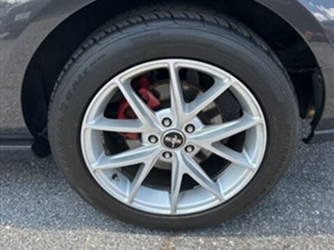 Used 2008 Ford Mustang GT Premium RWD image 18