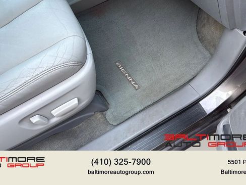 Used 2014 Toyota Sienna XLE w/ Entertainment Package AWD/4WD image 18