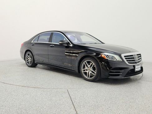 Used 2018 Mercedes-Benz S 560 Sedan image 3