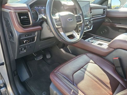 Used 2024 Ford Expedition Max Limited image 10