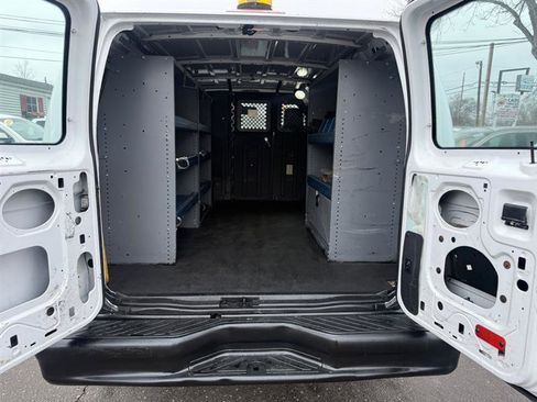 Used 2014 Ford E-250 and Econoline 250 w/ Power Group image 16