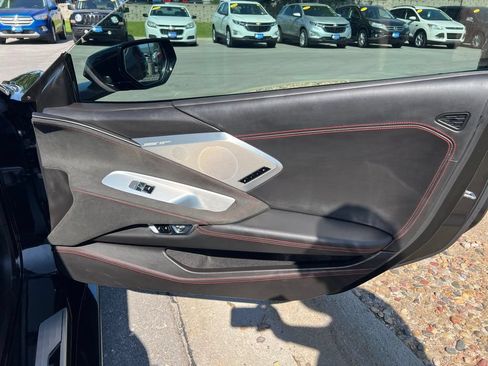 Used 2023 Chevrolet Corvette Stingray Premium Conv w/ Z51 Performance Package RWD image 25