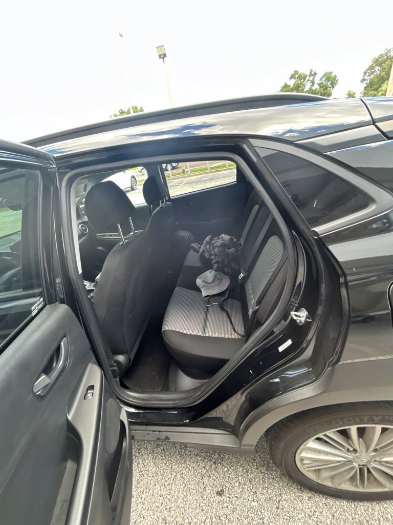 Used 2021 Hyundai Kona SEL Plus w/ Cargo Package AWD/4WD image 5