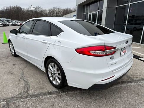 Used 2019 Ford Fusion SE image 5