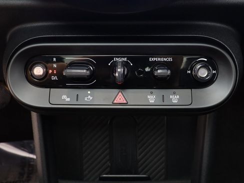 Certified 2025 MINI Cooper S image 10