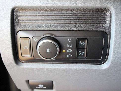 Used 2025 Ford F250 XL w/ STX Appearance Package AWD/4WD image 33