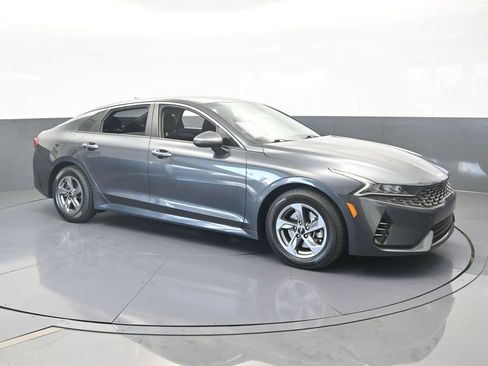 Used 2022 Kia K5 LXS image 8