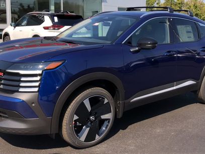 New 2026 Nissan Kicks SR w/ Cold Weather Package