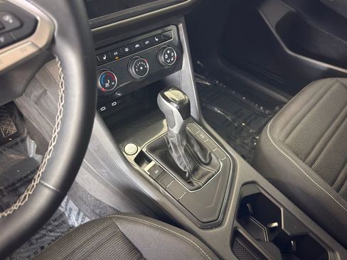 Used 2024 Volkswagen Tiguan S image 13