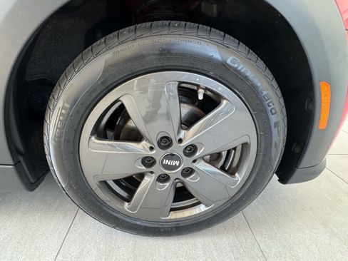 Used 2024 MINI Cooper 4-Door Hardtop FWD image 31