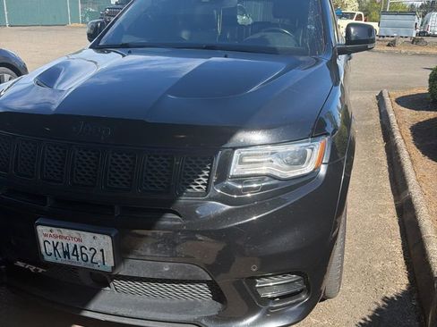 Used 2019 Jeep Grand Cherokee SRT image 7