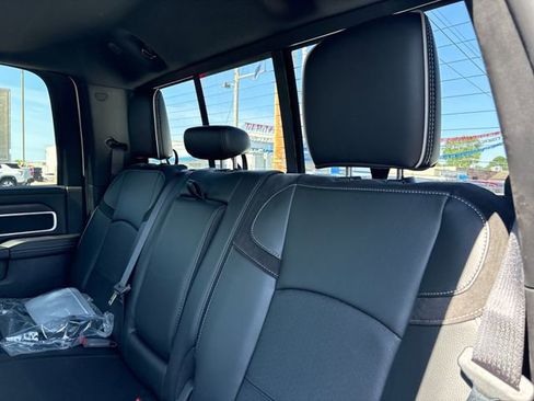 New 2026 RAM 2500 Laramie AWD/4WD image 25