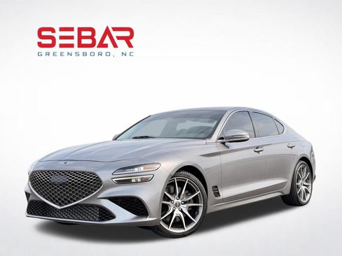 Used 2022 Genesis G70 3.3T RWD image 1