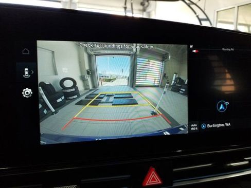 Certified 2025 Hyundai Elantra SEL w/ Cargo Package image 8