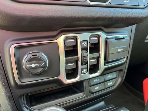 New 2025 Jeep Wrangler Sport S image 22