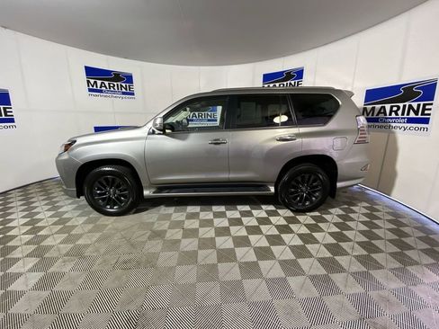 Used 2023 Lexus GX 460 Premium w/ Premium Plus Package AWD/4WD image 10