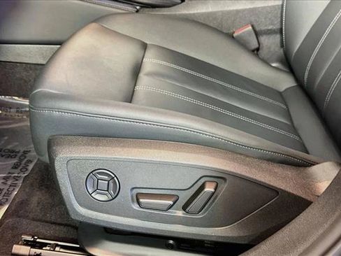 Used 2025 Audi A5 2.0T Premium w/ 19" Wheel Package AWD/4WD image 17
